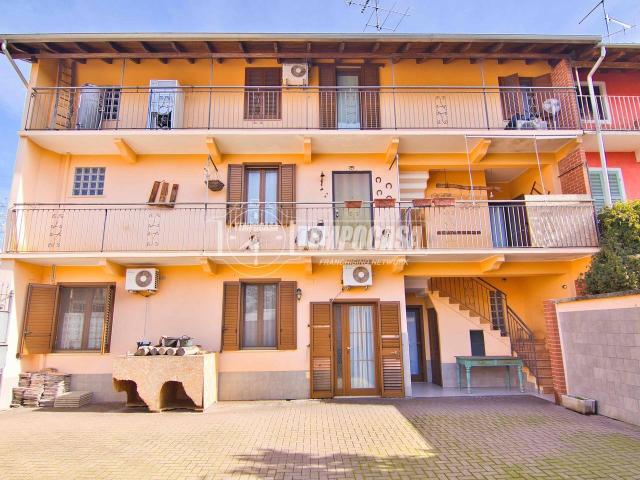Villa a schiera in vendita a Galliate