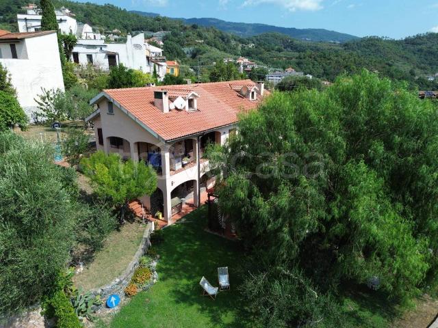 Villa a schiera in vendita a Giustenice