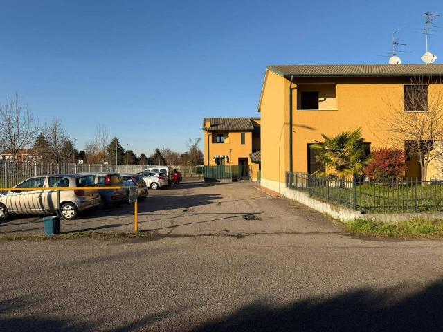 Villa a schiera in vendita a Inveruno