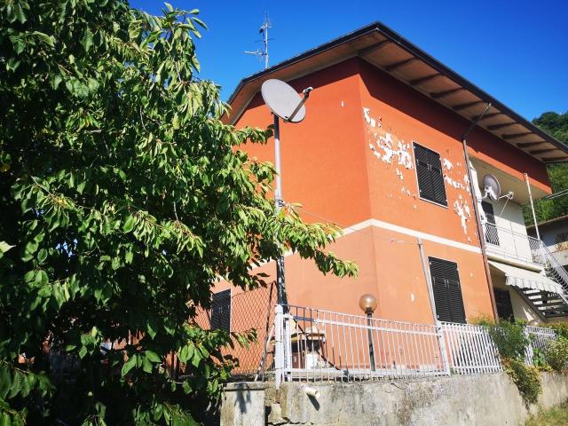 Villa a schiera in vendita a Luni