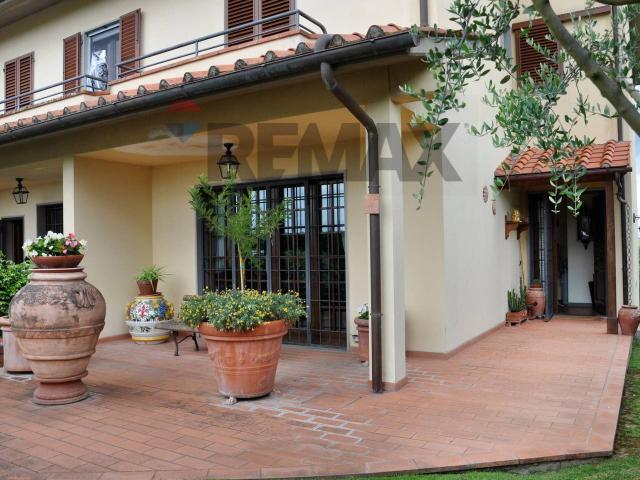 Villa a schiera in vendita a Lastra A Signa