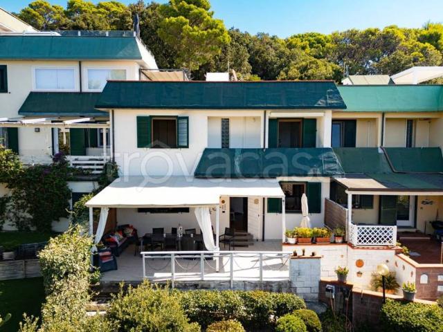 Villa a schiera in vendita a Livorno via dei Ginepri, Quercianella