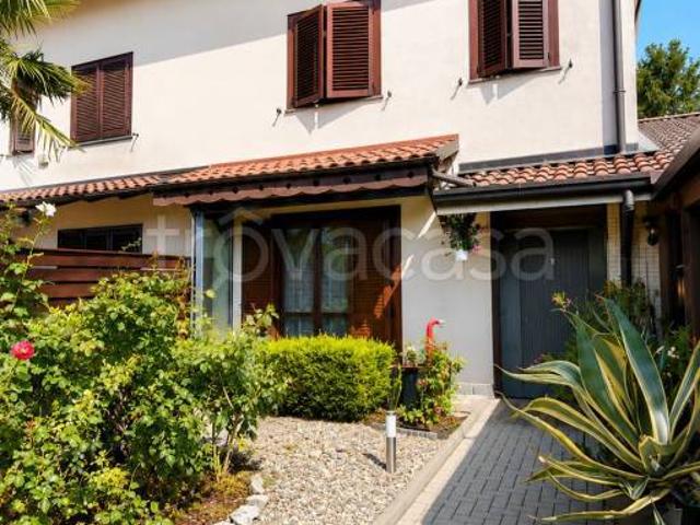 Villa a schiera in vendita a Locate di Triulzi via delle Betulle, Moro Di Locate