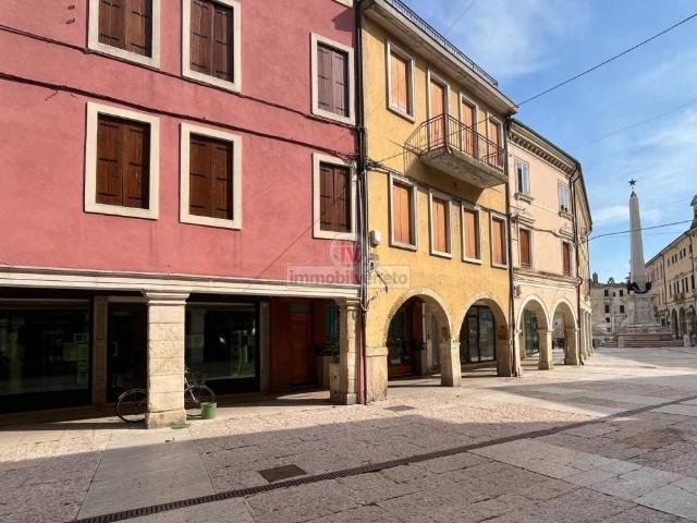 Villa a schiera in vendita a Lonigo piazza garibaldi