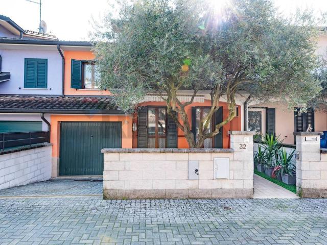 Villa a schiera in vendita a Porto Mantovano