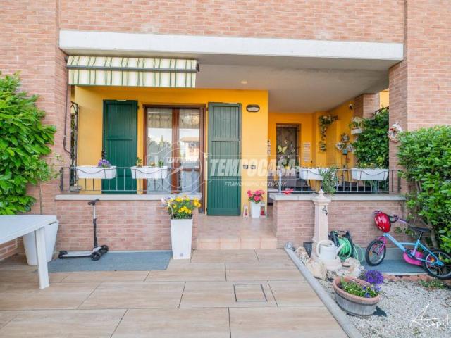 Villa a schiera in vendita a Quattro Castella via San Francesco