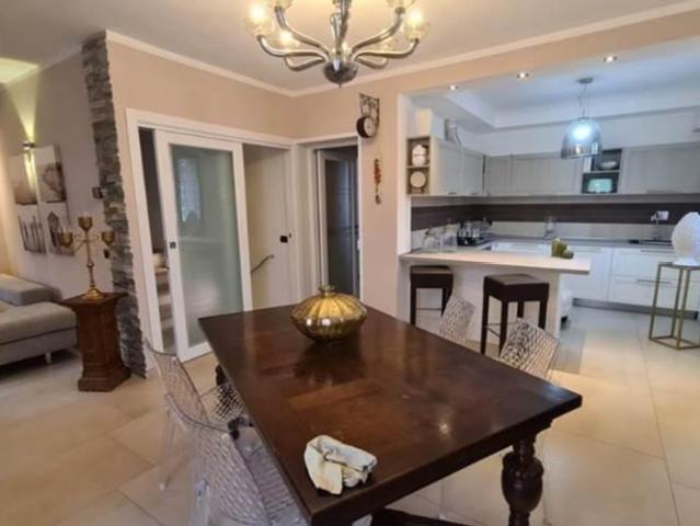 Villa a schiera in vendita a Reggio nell'Emilia