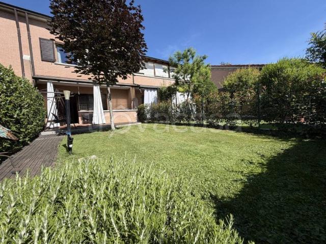 Villa a schiera in vendita a Reggio nell'Emilia via Ciclabile Manenti, Buco del Signore Acque Chiare