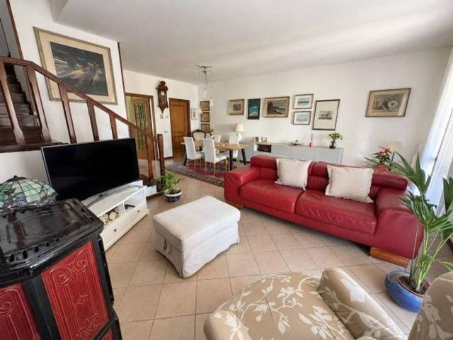 Villa a schiera in vendita a Reggio nell'Emilia
