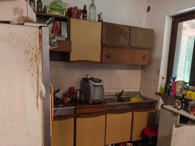 VILLA A SCHIERA in VENDITA a ROPPOLO di 4 vani