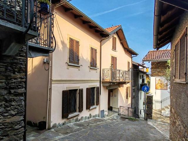 Villa a schiera in vendita a Stresa vicolo della Latteria, 6, Someraro