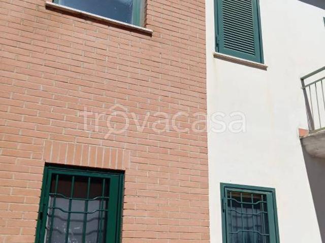 Villa a schiera in vendita a Tivoli via Alto Adige