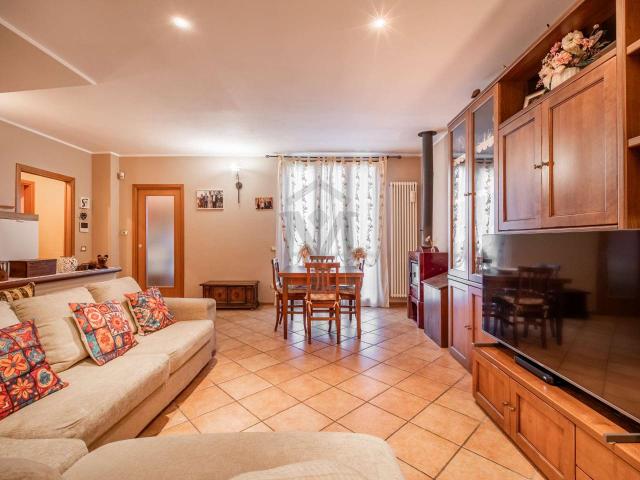 Villa a schiera in vendita a Traversetolo