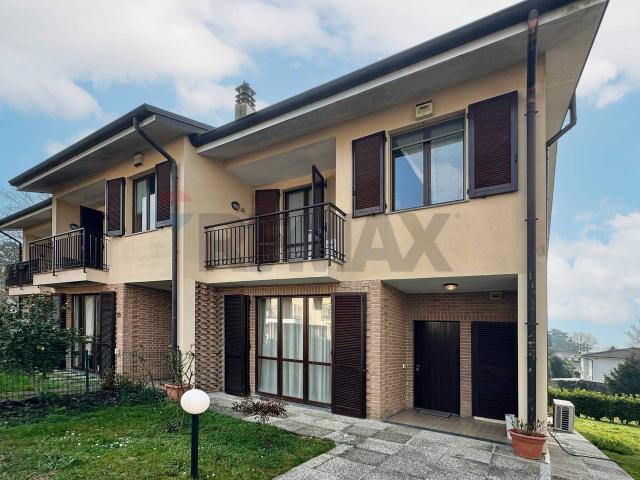 Villa a schiera in vendita a Triuggio