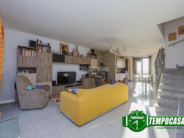 Villa a schiera in vendita a Trovo