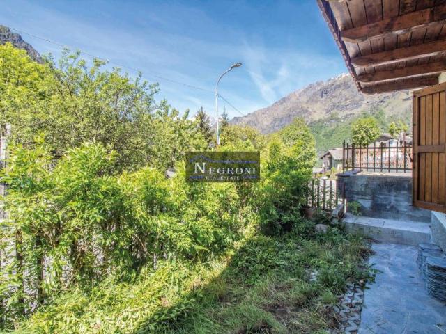 Villa a schiera in vendita a Valbondione, Lizzola