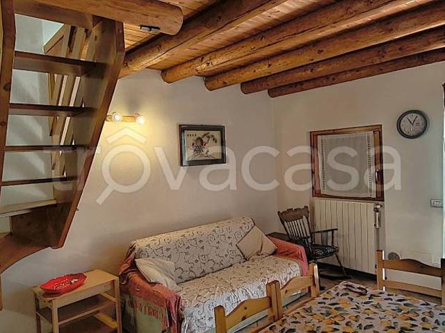 Villa a schiera in vendita a Valbondione via Gavazzo