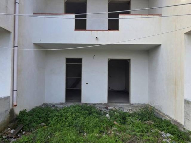 Villa a schiera in vendita a Valdina
