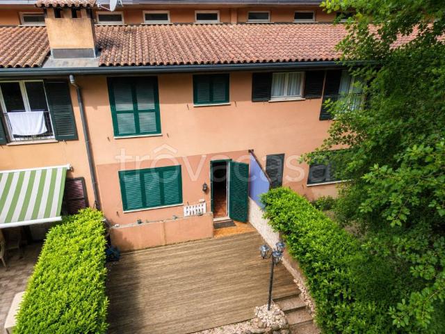 Villa a schiera in vendita a Venegono Superiore