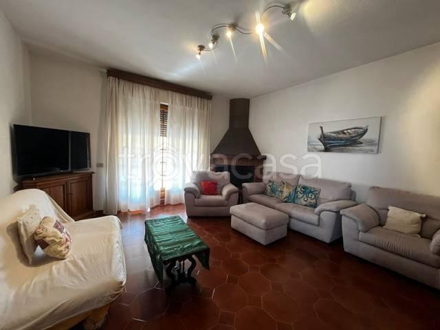 Villa a schiera in vendita a Viareggio via Farabola Est