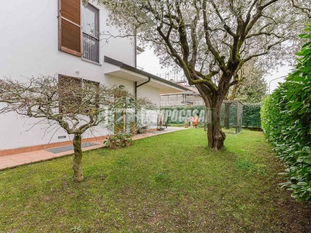 Villa a schiera in vendita a Vimercate