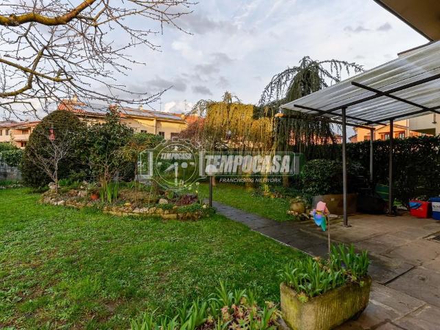 Villa a schiera in vendita a Vimercate
