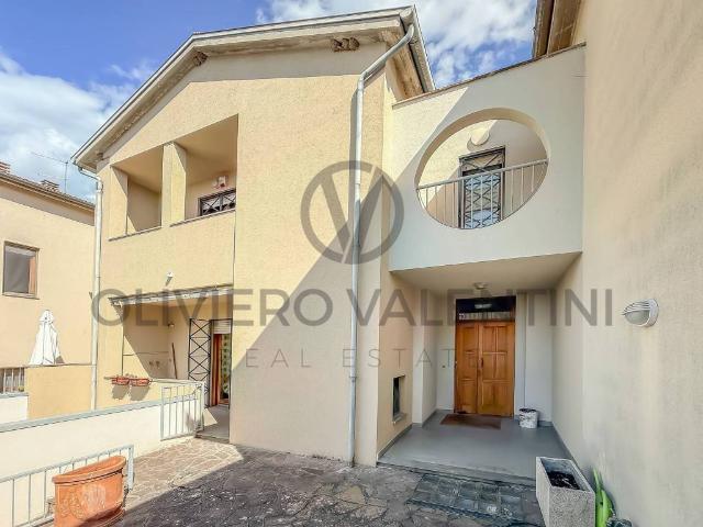 Villa a schiera in vendita ad Arezzo, Puliciano