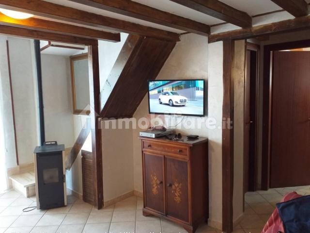 Villa a schiera Sr584, Lucoli