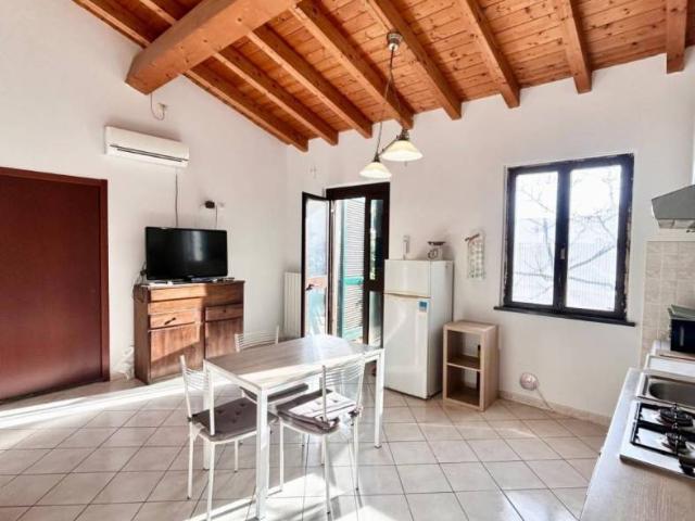 Villa a schiera piazza Sardegna, Marina di Pisa, Pisa