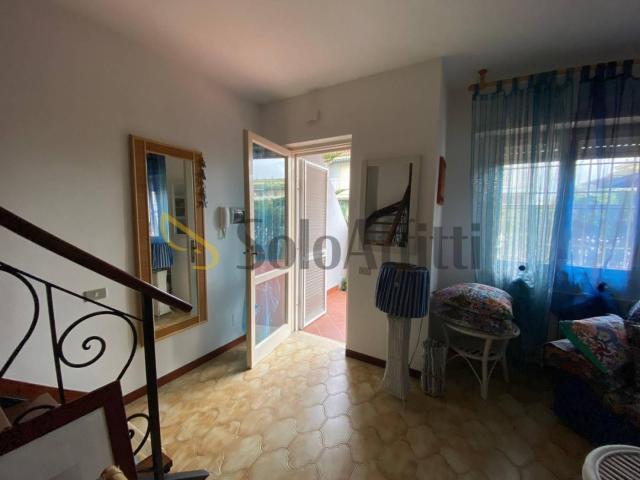 Villa a schiera via Carlo Alberto, Sabaudia