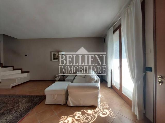 Villa a schiera via delle Camelie, Caldogno Rettorgole Cresole, Caldogno