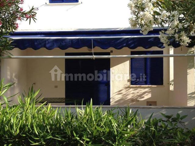 Villa a schiera via dell'Isola di Santa Margherita, Capo Rizzuto, Isola di Capo Rizzuto