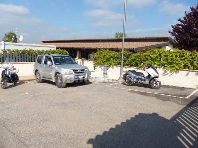 Villa a schiera via di Tor Pagnotta, 351, Cecchignola Giuliano Dalmata, Roma