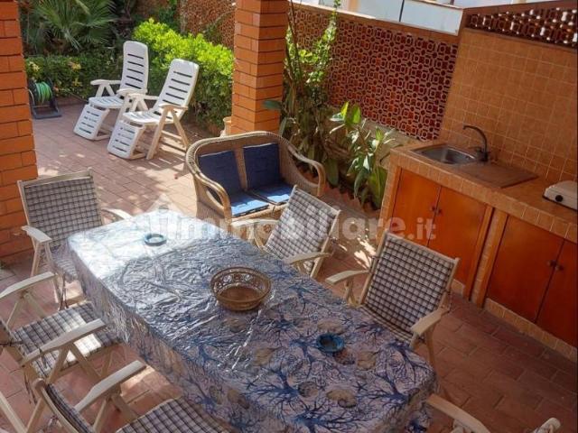 Villa a schiera via Domiziana, Sessa Aurunca