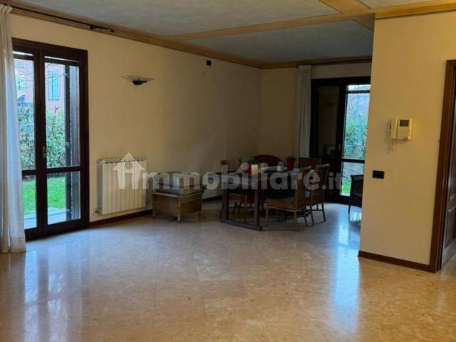 Villa a schiera via Francesco Crotti, Centro, Campogalliano