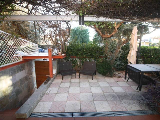 Villa a schiera via Guglielmo Marconi 54, Vitulazio
