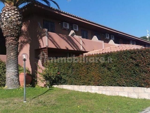 Villa a schiera via Giosuè Carducci, Frabotto Mannesi, Montepaone