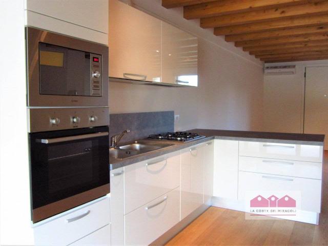 Villa a schiera via Istrana, Maddalene, Vicenza