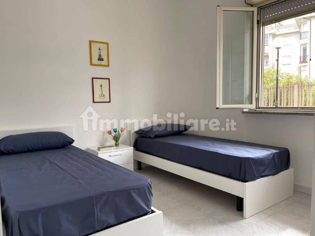 Villa a schiera via Lungoferrovia sic, Bianco