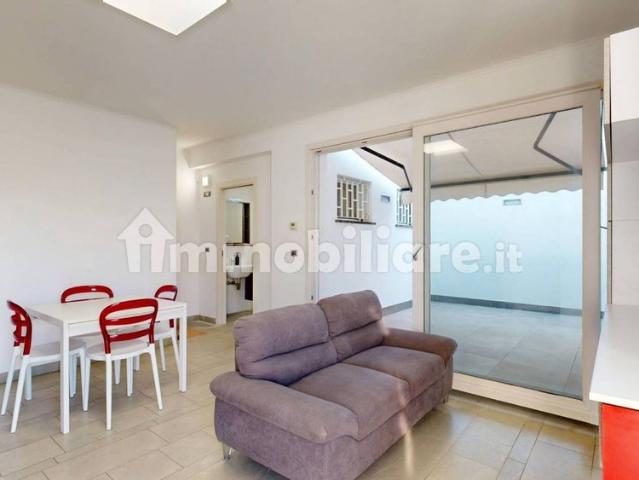 Villa a schiera via Lago di Como 33A, Campo Ascolano Villaggio Tognazzi, Pomezia