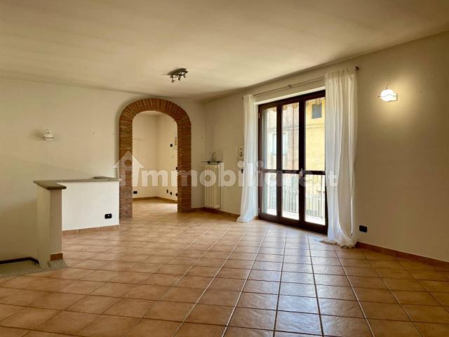 Villa a schiera via Prelle 27/a, Centro, Romano Canavese