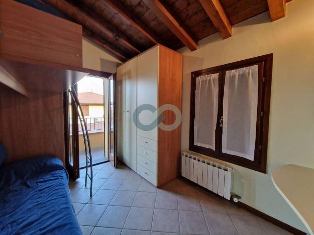 Villa a schiera via Rio d'Avigo, Pieve Vecchia, Villaggio Sanghen, Manerba del Garda