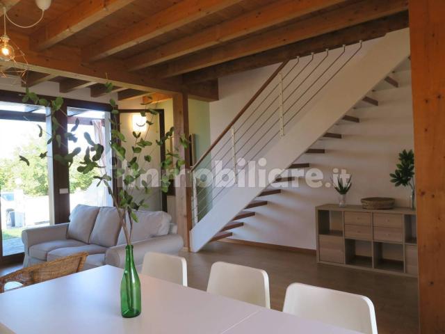 Villa a schiera via Roma, Centro, Lesignano de' Bagni