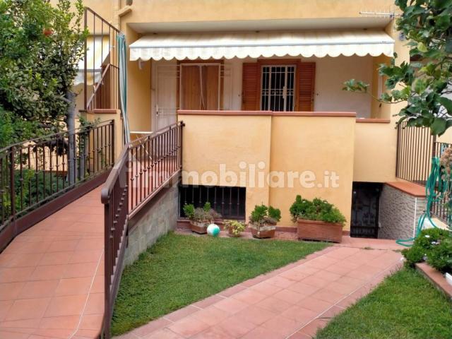 Villa a schiera via Sicilia 10, Montalto Marina, Montalto di Castro