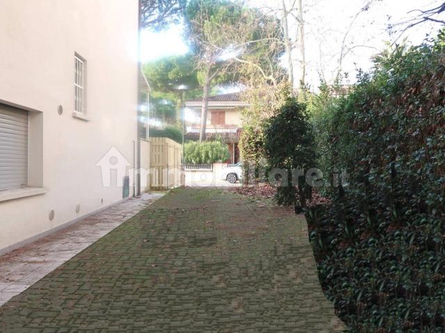 Villa a schiera viale Arturo Toscanini, Mare, Cervia