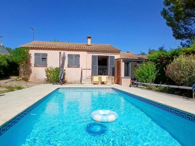 Villa à un étage dans un village agréable 100m² Autignac