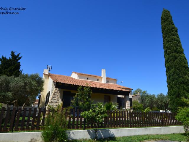 Villa à vendre 4 pièces SALIN DE GIRAUD 13 sans mitoyenneté