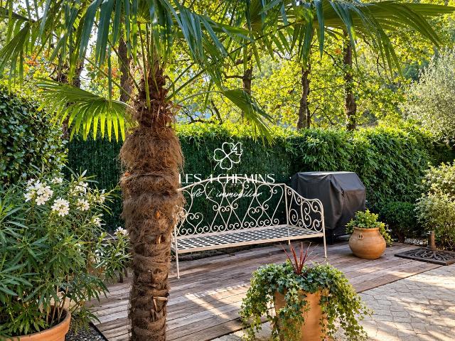 Villa à vendre 5/6 pièces d'environ 127 m2, parcelle de 258 m2