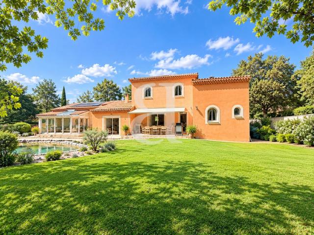 Villa à vendre VENASQUE 250m² Venasque