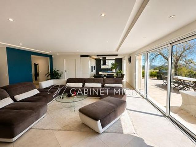Villa à vendre sur Le Bar Sur Loup